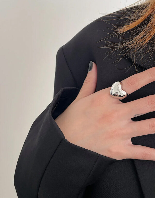 Y2K Heart Ring - Image 5